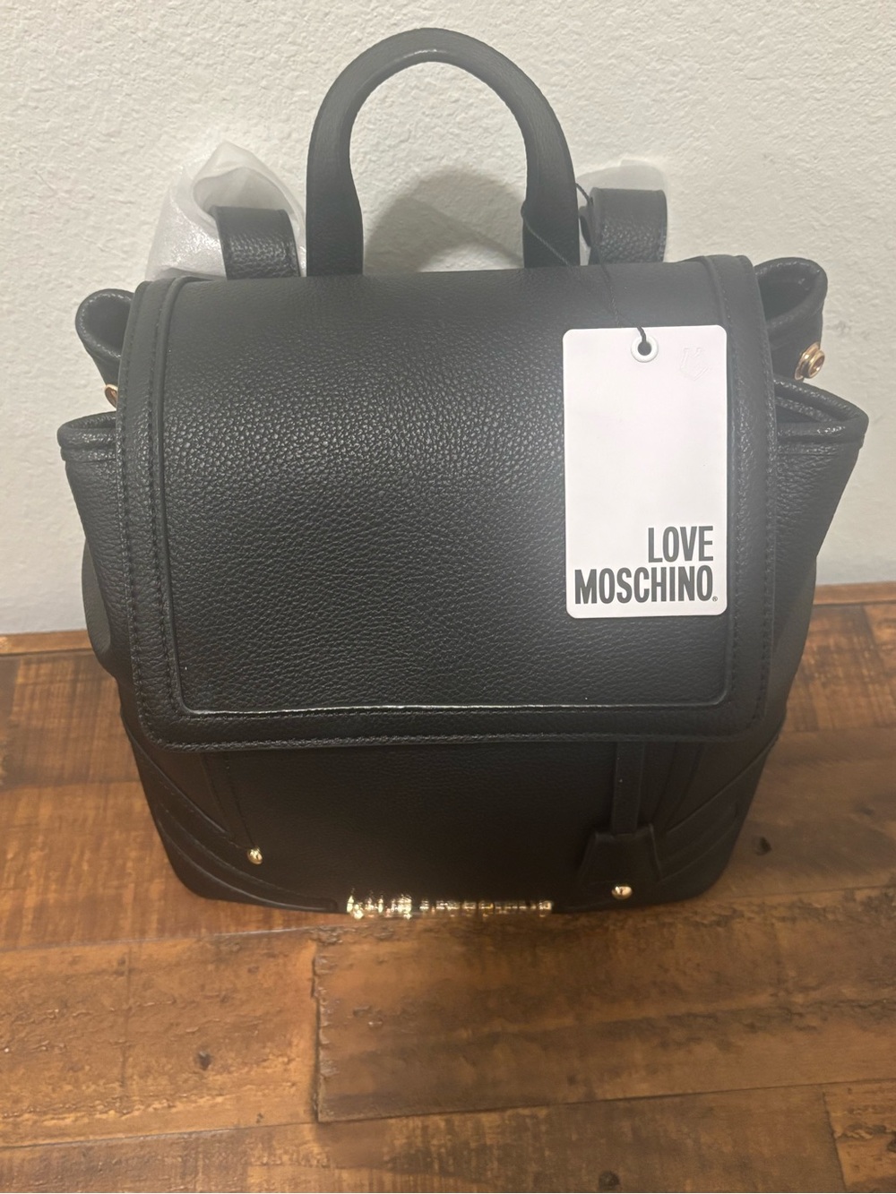 Love Moschino Black Pebbled Leather Backpack with Gold Logo - Picture 2 of 7